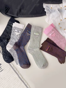 กระเป๋าสะพายไหล่ผู้หญิงทรงสามเหลี่ยมทันสมัย ​​เส้นใยโพลีเอสเตอร์ กระเป๋าสะพายไหล่แบบลำลอง กระเป๋าถือหนัง PU กระเป๋าถือแบบมีซิป