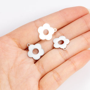 Polished Stainless Steel Flower Pendant Jewelry diy Accessories Hollow Sunflower Charms