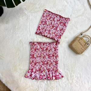 SOMJEED SET เซ็ทเสื้อเกาะอก+กระโปรง สม็อคทั้งตัว ลายดอกไม้