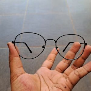 Kacamata Gaya Lensa Normal YOI1015CL: Kacamata Berkualitas Tinggi untuk Penggunaan Sehari-hari