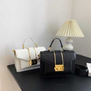 TAS SELEMPANG IMPORT/TAS SELEMPANG BAHAN CROCO/TAS PESTA IMPORT/TAS FASHION IMPORT TERBARU/TAS KEKINIAN/TAS MODEL TERBARU DAN TERMURAH JAKARTA/TAS CANTIK JAKARTA/031122