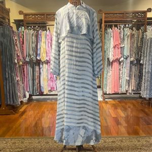 Nesya Dress by Dian Pelangi LIMITED EDITION Busana Muslim Baju Maxi Gamis Abaya Kaftan Gaun Outfit Casual Formal Pesta Pernikahan Kondangan Lebaran Wanita Hijaber Cantik Anggun Modis Modern Simple Elegan Mewah Model Korea Terbaru Motif Batik Kekinian