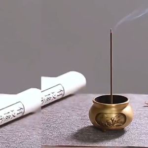 Lư hương Đồng tròn Mini 3 chân cắm nhang 5cm(tặng 40gr Cát kim sa)