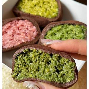 Soft Handmade Chocolate Chip Cookies with Pistachio Paste and Matcha 50g