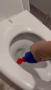 [HCM] Nước tẩy rửa vệ sinh toilet bồn cầu Rocket soap 500ml