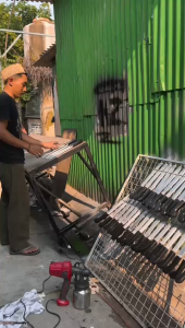 MAINAN KAYU MURAH KUJANG PISAU BELATI 9OLOK PATIMURA KHAS INDONESIA