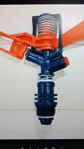 Béc tưới cánh đập chuồn chuồn 3 tia BB-922 phun mưa 360 độ kiểu Taiwan màu đỏ (Model: BB-922RĐ-3T)