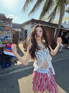 Quần Short Nữ Ống Đứng Kẻ Sọc Sao Cổ Điển Cạp Cao Mùa Hè 2025 Phong Cách Mới Giản Dị Có Dây Buộc