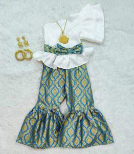 ชุดไทยประยุกต์เด็กผู้หญิง เสื้อเปิดไหล่แขนระบาย 2 ชั้น กางเกงขาบาน #cc