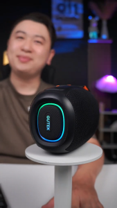 Loa Bluetooth Không Dây GUTEK GTL-02 Bass Mạnh Màng Rung Kép - Đèn LED 7 Màu Nháy Theo Nhạc Có Đài FM Pin Trâu