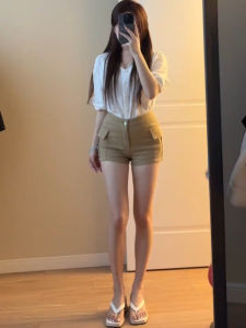 Retro American Khaki Denim Shorts Women Summer 2025 Slimming Elastic Butt Enhancing Hot Pants Casual High Waist Wide Leg Jeans