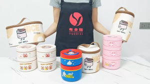 Hộp Đựng Thực Phẩm Tròn Có Quai Xách 400ml/600ml – Hộp Đựng Cháo Canh Cơm Mini Nắp Kín Chống Tràn Họa Tiết Capybara LILA HCTRONCA