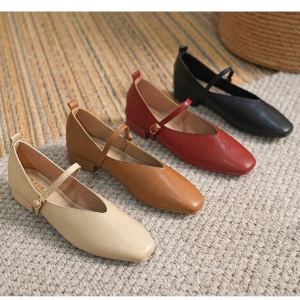 Low Heel Mary Janes Womens Shoes Spring Summer 2023 Soft Leather Slip-On Fashionable Retro Buckle Closure Square Toe Flats