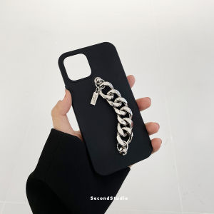 เคสโทรศัพท์แบบซิลิโคนเหลวพร้อมโซ่โลหะสำหรับ iPhone 17 pro Max 16 pro 15 pro 14 pro 13 pro 12 pro 11 pro 10 pro 9 pro 8 pro