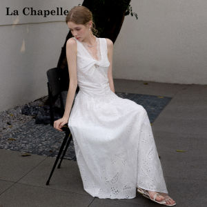 La Chapelle | Sleeveless V-neck Lace Slimming Waist-concealing Dress