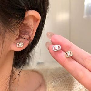 ต่างหูรูปหัวเข็มขัดเงินแท้ 925 ประดับเพชรเซอร์โคเนีย ต่างหูแบบใส่ได้ตลอด 24 ชั่วโมง สำหรับผู้หญิง ต่างหูแบบหรูหรา