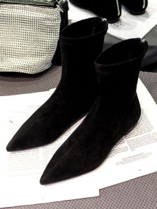 รองเท้าบูทส้นแบนทรงหัวแหลมสำหรับผู้หญิง ฤดูใบไม้ร่วง 2025 รองเท้าบูทหนัง PU แบบใหม่ สีสันสดใส ด้านบนเป็นหนัง PU