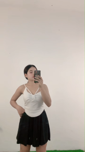 ชุดเซ็ต2ชิ้นใส่แล้วดูดี เสื้อสายเดี่ยวถักแขนกุด+กระโปรงพลีทสีพื้น