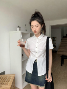 NIHAOKANONG | Áo Blouse Tay Ngắn Dây Rộng Ôm Sát