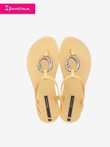 Fashionable Flat Flip Flop Sandals