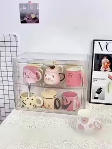 Hisoa Acrylic Display Case Mug Storage Organizer Desk Storage Stackable Magnetic Dustproof Box Water Cup Storage Rack