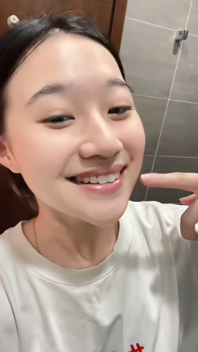 [LIVE] Trắng răng Smilee Extra, trắng răng từ 2-6 tone sau một liệu ...