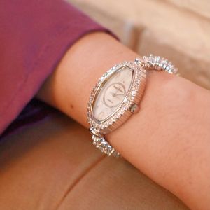 Royal Crown รุ่น 3813B นาฬิกาข้อมือผู้หญิงเล็กๆ ล้อมเพชร แบรนด์เนมแท้ คุณพาสไทย