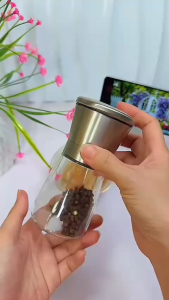 Lọ Xay Tiêu Cầm Tay Cao Cấp Thủy Tinh Trong Suốt Nắp Inox Sang Trọng