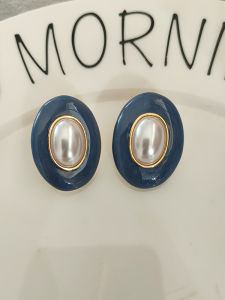 Fashion Style Vintage Gray Drop Oil Earrings Pearl Stud Earrings Antique Retro Silver Pin Earrings Earrings Female B031