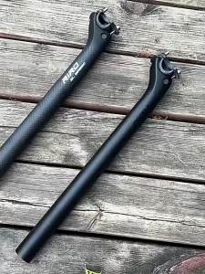 RIRO Full Carbon Fiber Seatpost Setback Saddle Tube Compatible with MTB & Road Bikes Multiple Sizes Options 27.2/30.8/31.6mm
