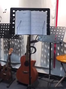 Foldable Lightweight Music Stand ABS Sheet Aluminum Alloy Tripod Stand Holder Height Adjustable Portable Music Stand