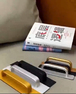 มือจับประตู มือจับประตูอลูมิเนียม มีแผ่นกาวในตัว มัลติฟังก์ชั่ มือจับ ลูกบิดเฟอร์นิเจอร์ เหมาะสำหรับติดประตูห้องน้ำ ประตูตู้เสื้อผ้า หน้าต่าง