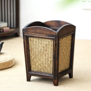 ถังขยะไม้ไผ่สานที่มีฝาปิดใช้ที่บ้านห้องนั่งเล่นห้องนอนไม้ไผ่สานตะกร้ากระดาษ ไม้ไผ่สานตะกร้าเก็บของ โรงแรมสร้างสรรค์ถังขยะไม้เนื้อแข็งทนทาน