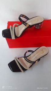sandal hak kaca telor jeli impor