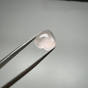 3530-ĐÁ THẠCH ANH HỒNG NHẠT(THIÊN NHIÊN ) KHÔNG XỬ LÝ HÌNH CẮT TRÁI TIM