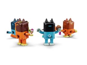 LEGO Bluey 11217 Brick-Built Bluey Family (466 Pieces)