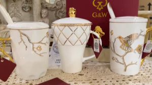 Swarovski-Crystal-Mounted Porcelain Flower Coffee Cup - Elegant 3-Piece Floral Tea Tumbler Set