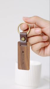 METOP Personalized Name Wood Keychain Walnut Wood Key Tag Retro Leather Key Ring with Gift Bag