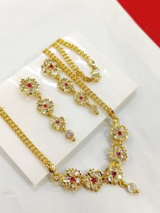 Ladies chain combo with earrings