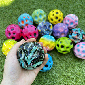Moon Bouncy Ball สําหรับเด็ก - ลูกบอลอวกาศเด้งสูง ของเล่นบรรเทาความเครียดที่จับง่าย ของขวัญปาร์ตี้สนุกกลางแจ้ง