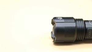 High Quality XHP70.2 Tactical Hunting Led Flashlight Power by 18650 Battery Usb Rechargeable Torch Zoomable