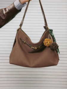 Basto | Simplified Commuting Tote Bag