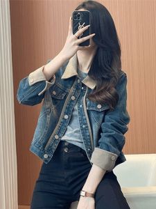 Early Autumn Denim Jacket Womens Fashionable Washed Retro Style Small Size Jacket Top European Goods Short Outerwear