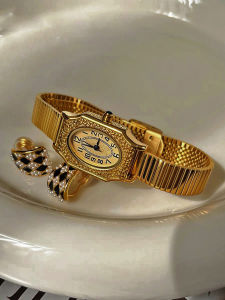 1 Piece of New Golden French Classic Retro Style High-End Elegant Small and Exquisite Womens Waterproof Quartz Watch Stainless Steel Strap Rectangular Carved Dial with Arabic Scale Fashion Literary Casual Simple Niche Design Elegant Charming Suitable ...