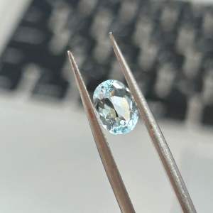 9500A1- ĐÁ AQUAMRINE THIÊN NHIÊN KHÔNG XỬ LÝ ( thông số trong ảnh chụp) 0.95 Carat