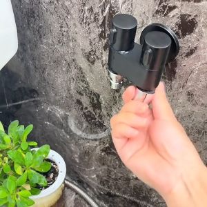 Anti-Karat Kran 1/2 Inch Cabang Kualitas Tinggi Keran 2 Cabang Mesin Cuci / Kran 2 Cabang Shower Bahan Tembaga