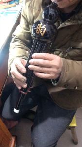 [ammoon]Chinese Traditional Instrument Hulusi Cucurbit Flute Bottle Gourd Silk C-Key Resin Material with Chinese Knot Carry Case for Beginners Musical Gift