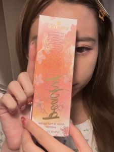 essence เอสเซนส์ peachy BLOSSOM blush & highlighter palette บลัชออน ไฮไลท์ พาเลต