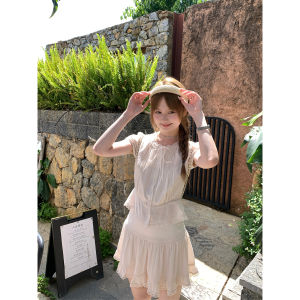 Sweet & Lace Stitched Linen Blouse