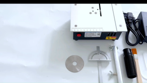 Mini Electric Desktop Sawby Table Table 96W เห็น 5000RMP Table Precision Saw Portable 0.55in ความลึกการตัดสำหรับงานไม้